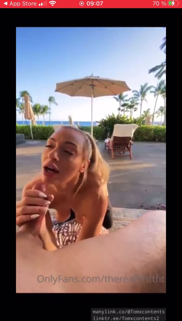 Therealbrittfit new blowjob public