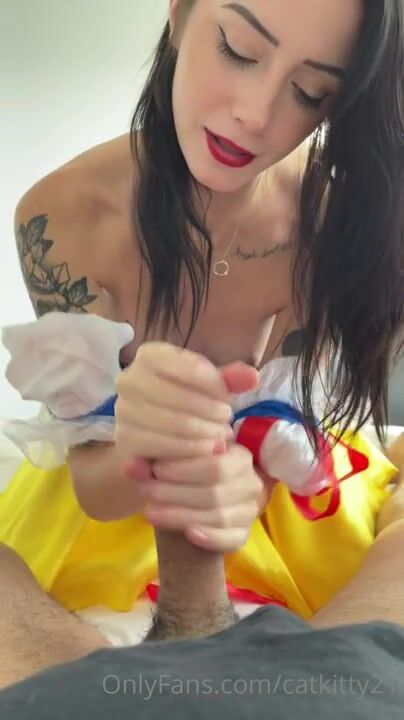 Catkitty21 Snow White Cosplay Blowjob