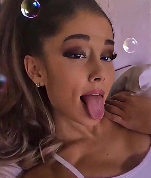 Ariana Grande tongue