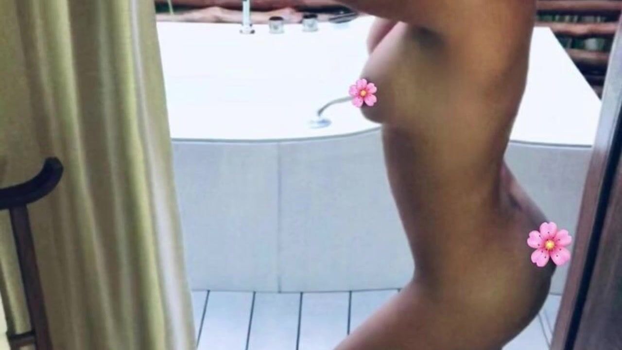 Britney Spears holding bare tits