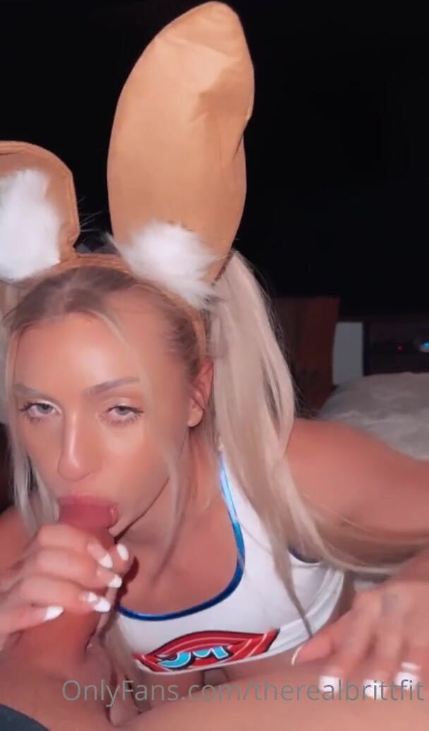 Therealbrittfit Bunny Sextape Porn Video Leaked