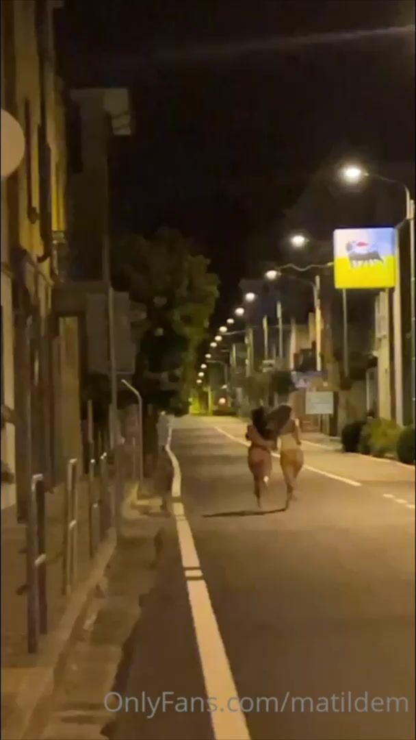 Mati Marroni - gg nude walk on the street