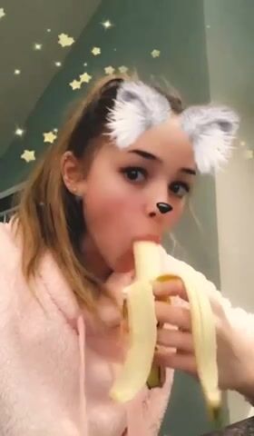 Livvy dunne deepthroat banana