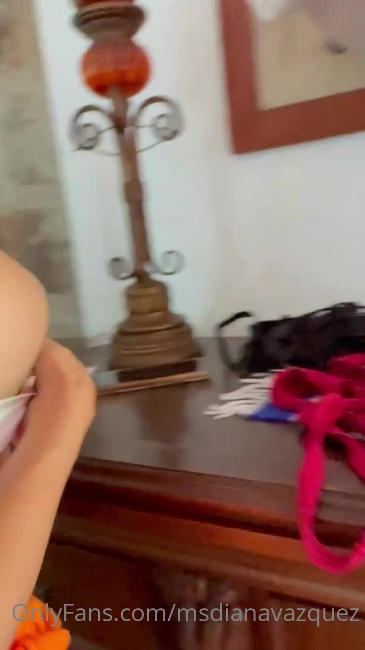 Diana Vazquez boobs play