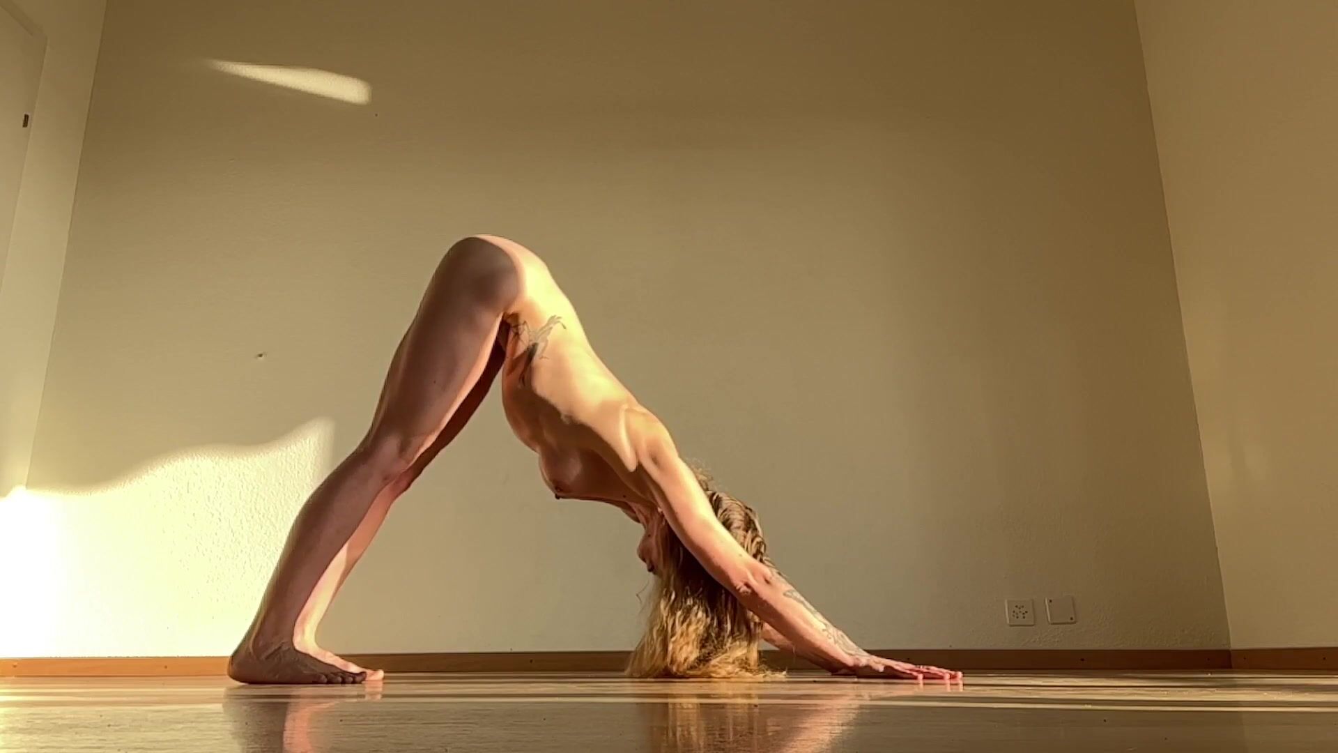 Rhyanna Watson Nude - Sunrise Rhyanna Yoga 1 - EroThots