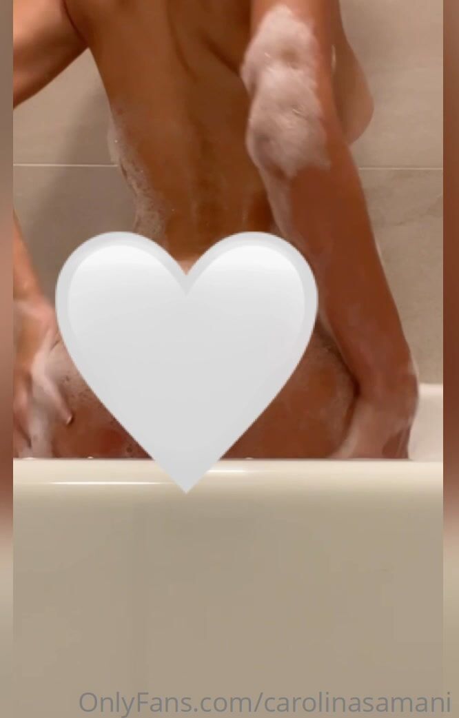 Carolina Samani Nude Shower