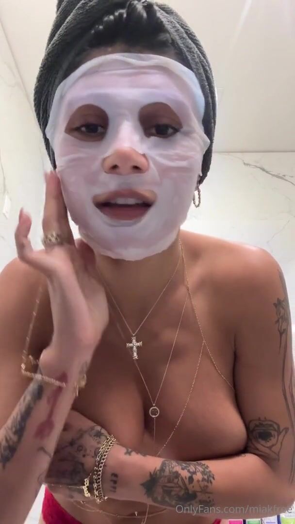 Mia Khalifa boob slip face mask ppv video