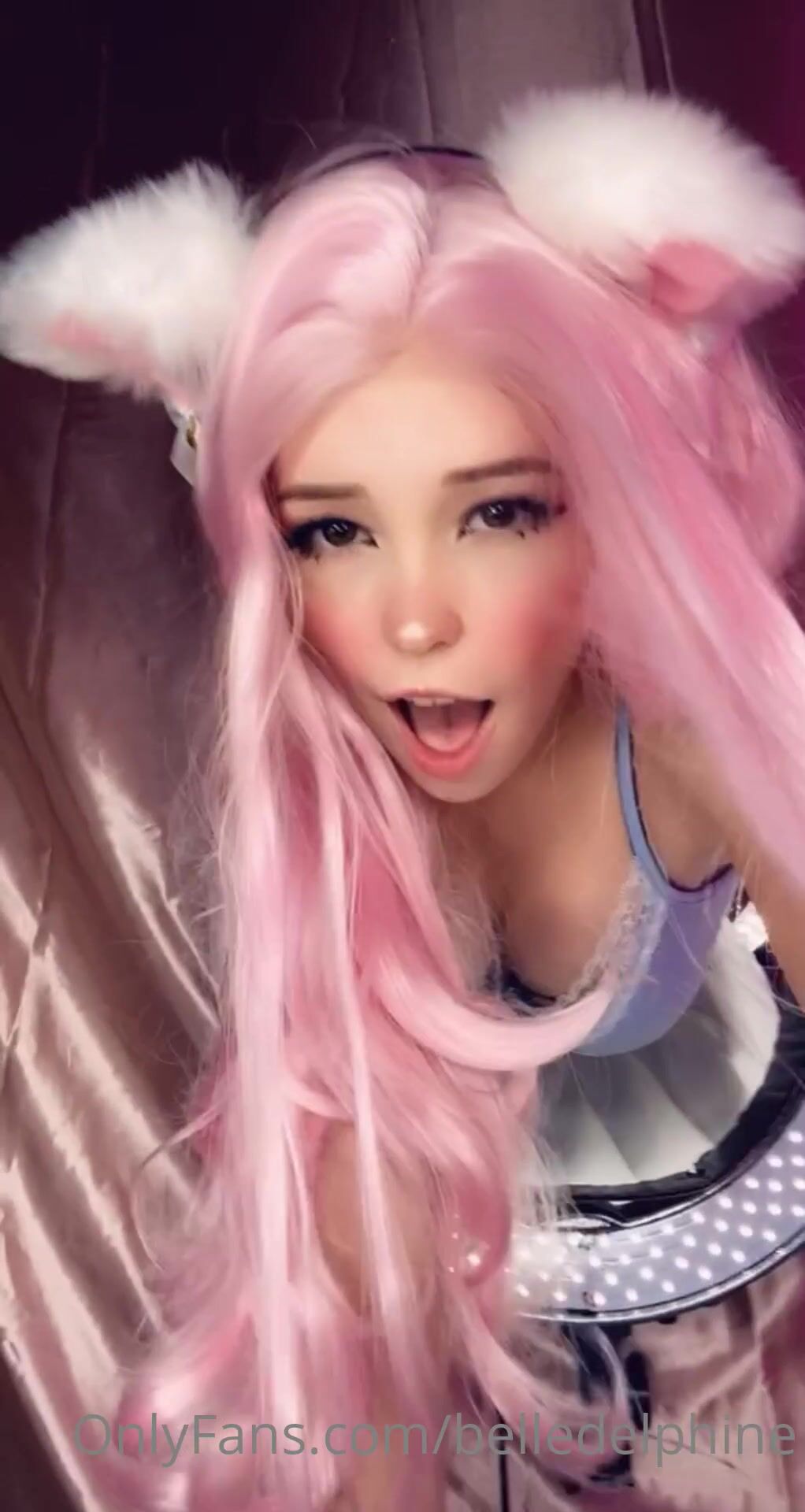 belle delphine in the wall